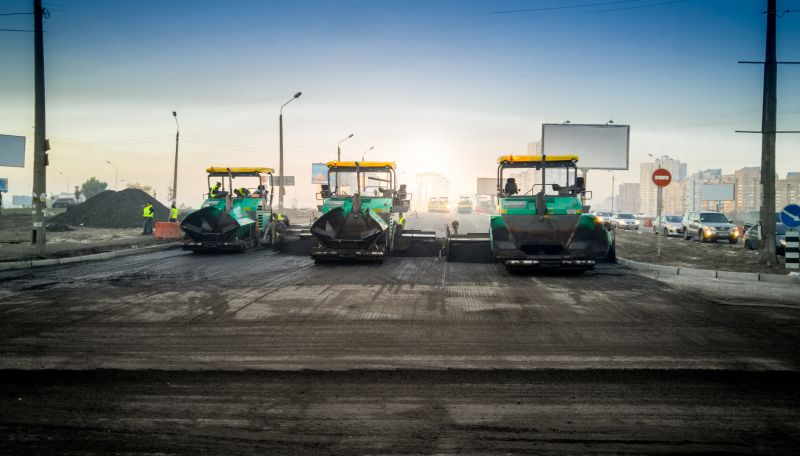 Commercial Asphalt Paving Vs. Concrete: Which Is Better For Businesses
